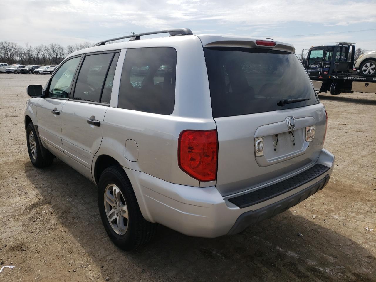 Photo 3 from auction – 2003 HONDA PILOT EXL with VIN 2HKYF18543H556584