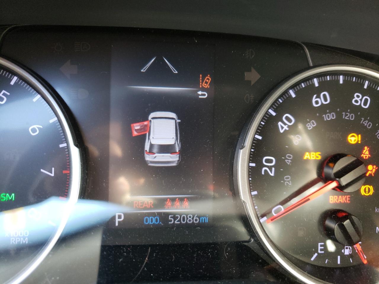 Photo 8 from auction – 2020 TOYOTA RAV4 XLE with VIN JTMW1RFV3LD054288