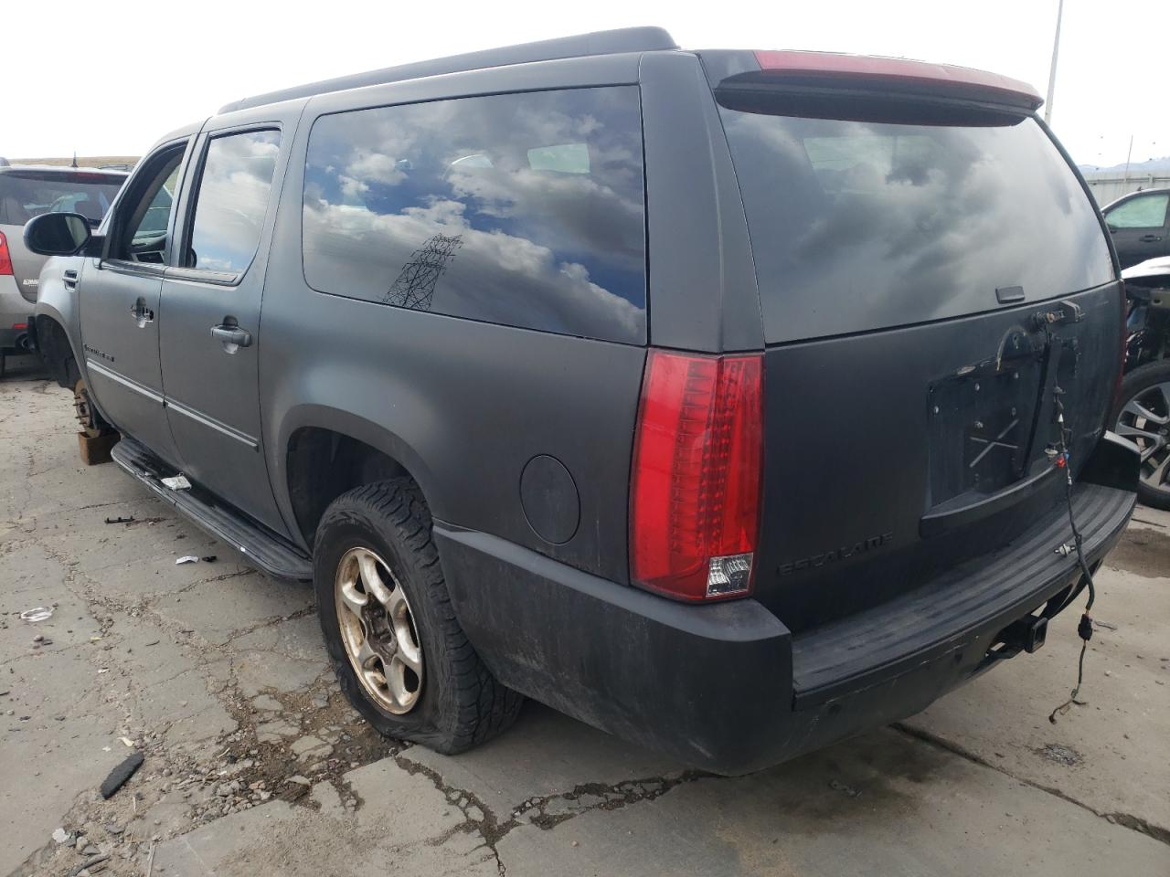 Photo 3 from auction – 2007 CADILLAC ESCALADE E with VIN 1GYFK66847R219287
