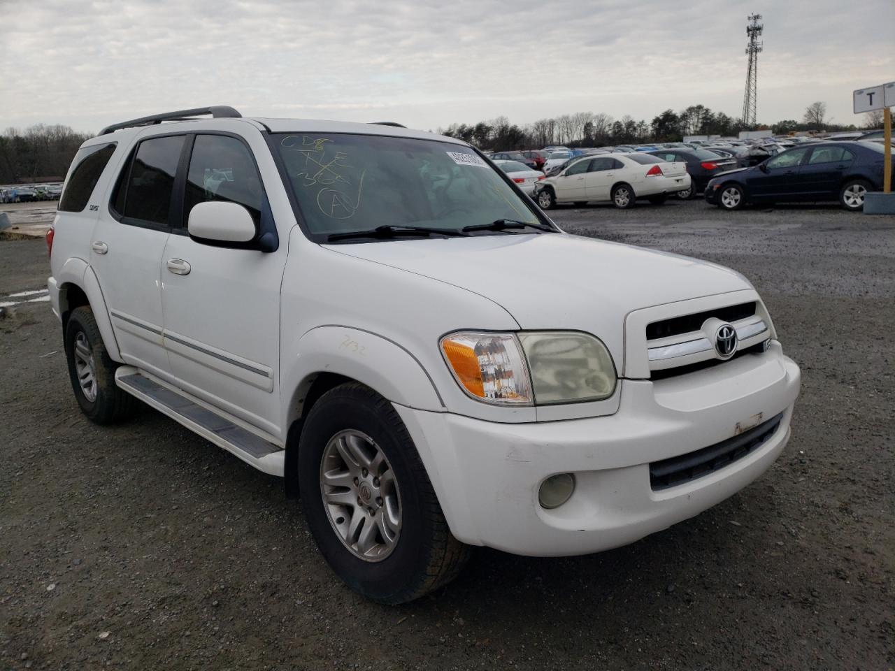 TOYOTA SEQUOIA SR 2005 with VIN 5TDBT44A95S236421 - Photo from auction