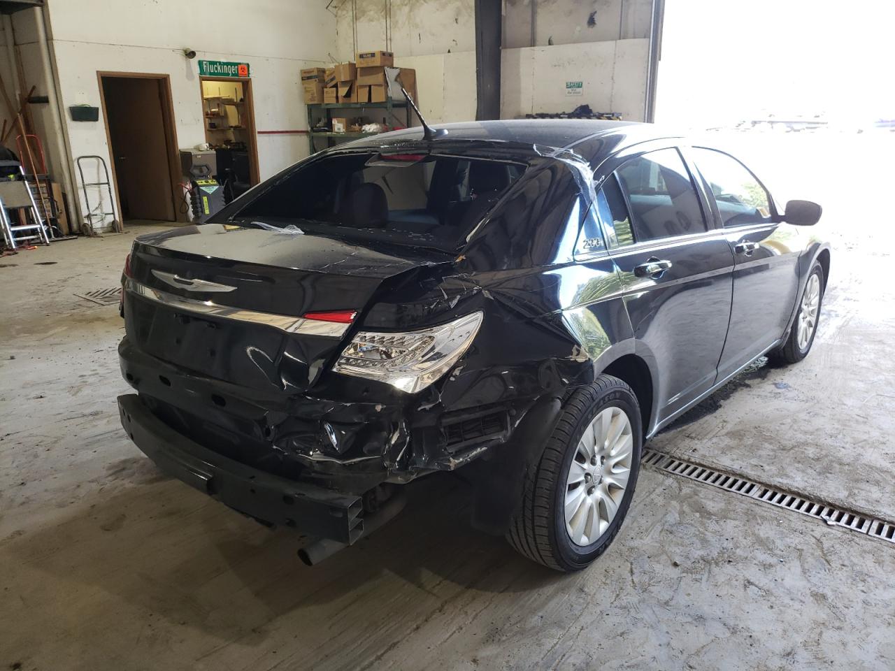 Photo 4 from auction – 2013 CHRYSLER 200 LX with VIN 1C3CCBAB8DN647260