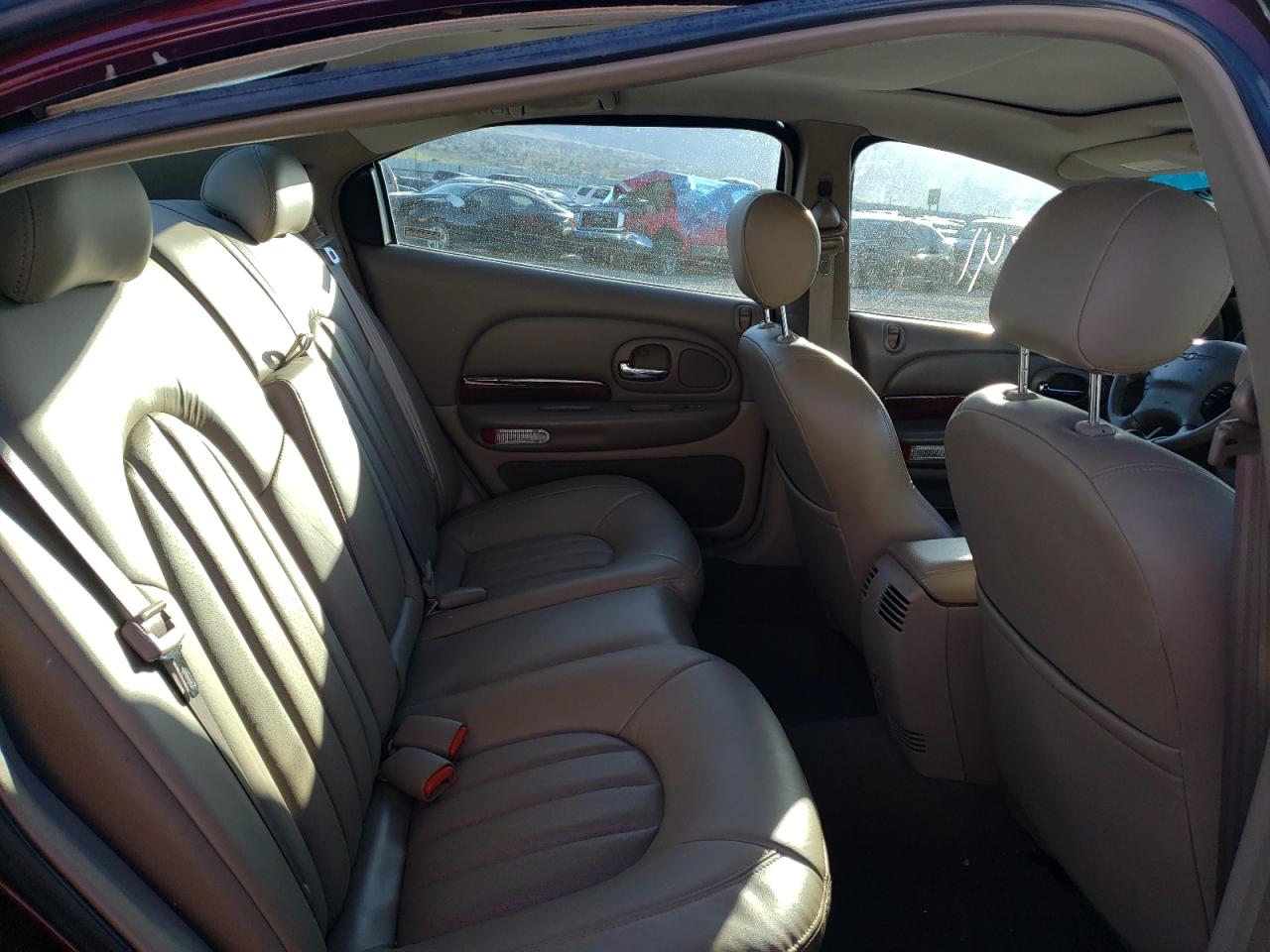 Photo 6 from auction – 2001 CHRYSLER 300M with VIN 2C3HE66G91H545952