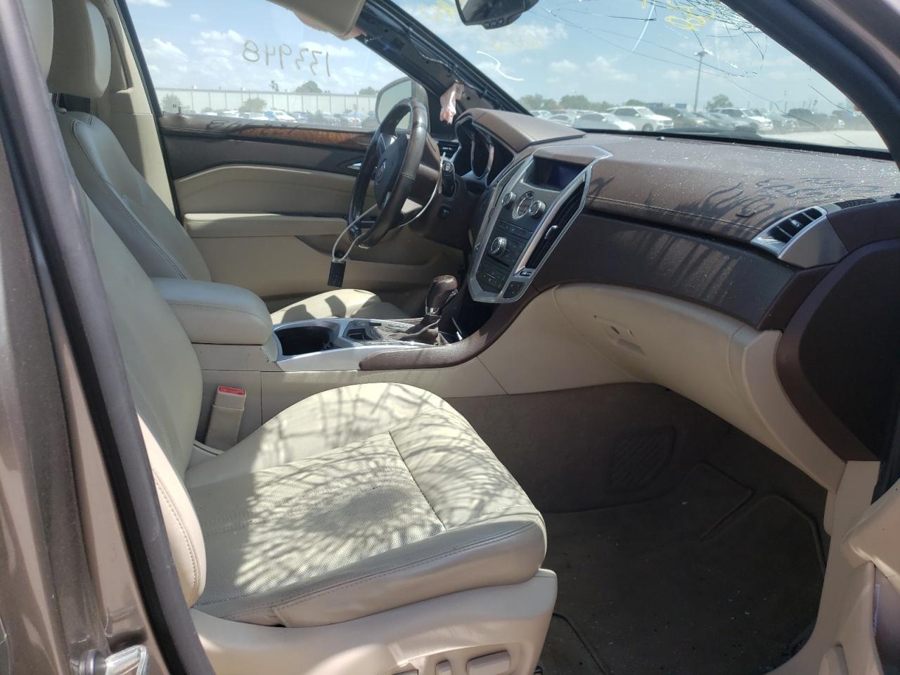 Photo 5 from auction – 2012 CADILLAC SRX LUXURY with VIN 3GYFNAE33CS608784