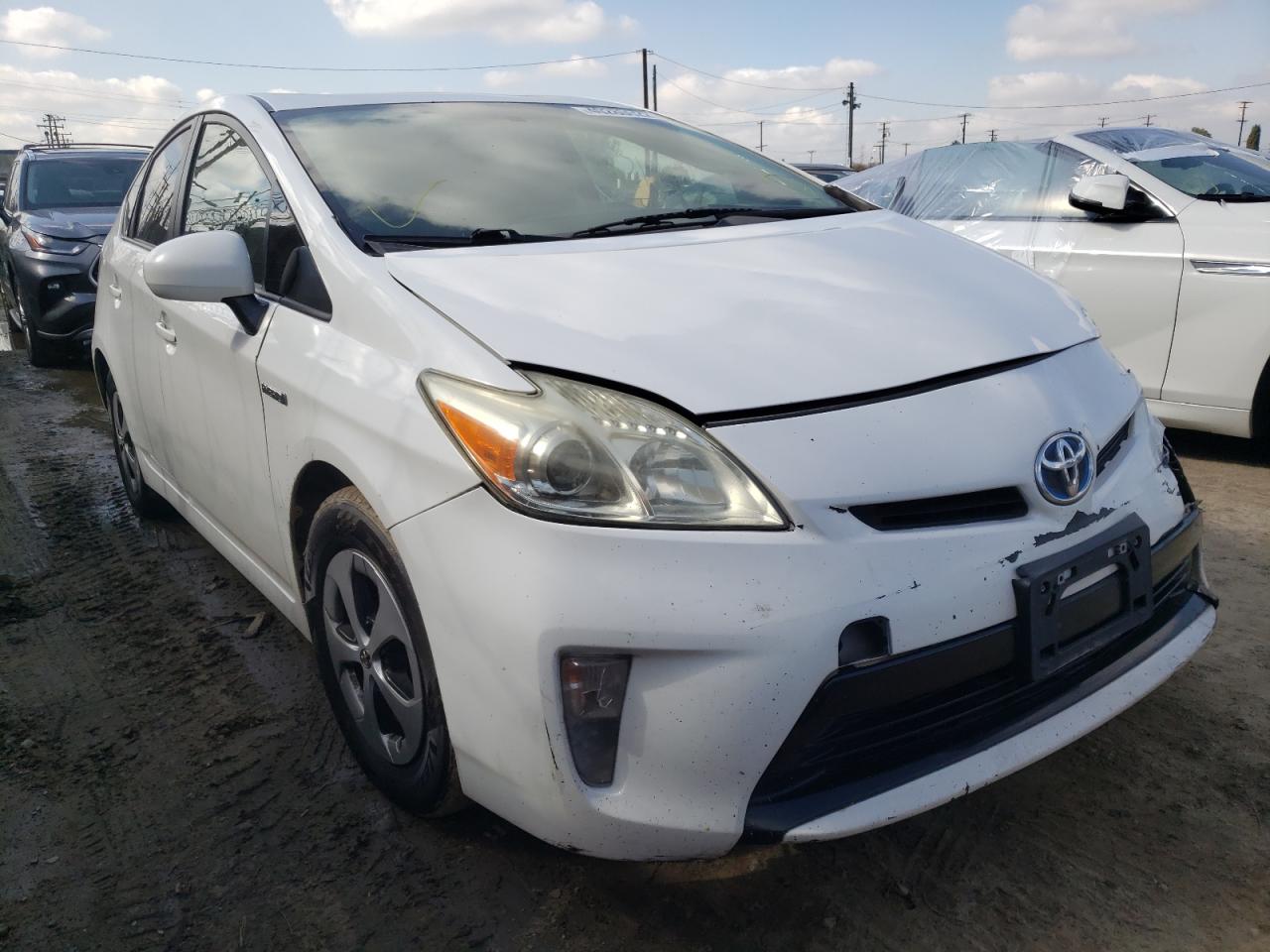 TOYOTA PRIUS 2013 z numerem VIN JTDKN3DU4D5698940 - Zdjęcie z aukcji