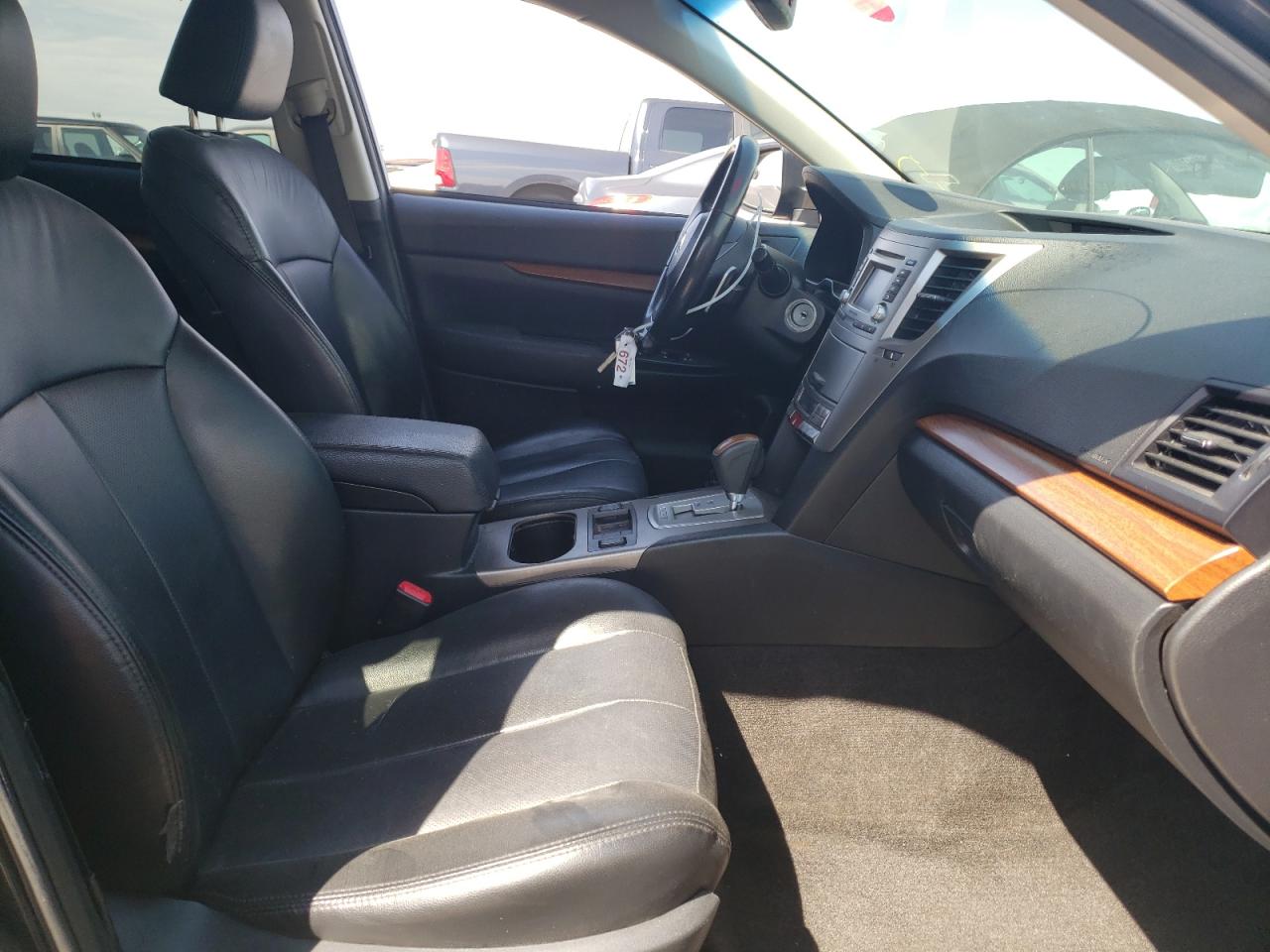 Photo 5 from auction – 2013 SUBARU OUTBACK 2. with VIN 4S4BRCKC4D3290640