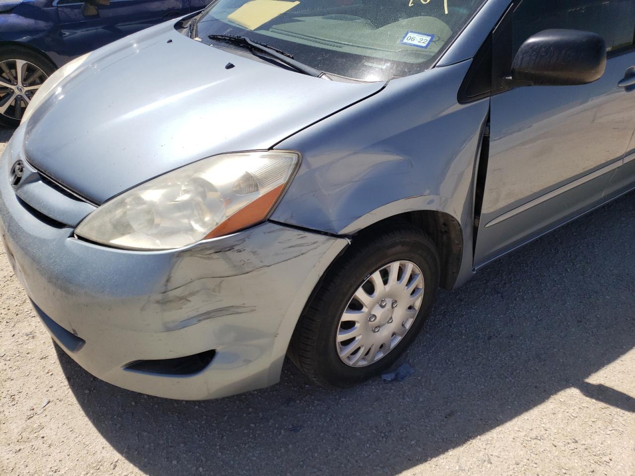 Photo 9 from auction – 2010 TOYOTA SIENNA CE with VIN 5TDKK4CC4AS299474