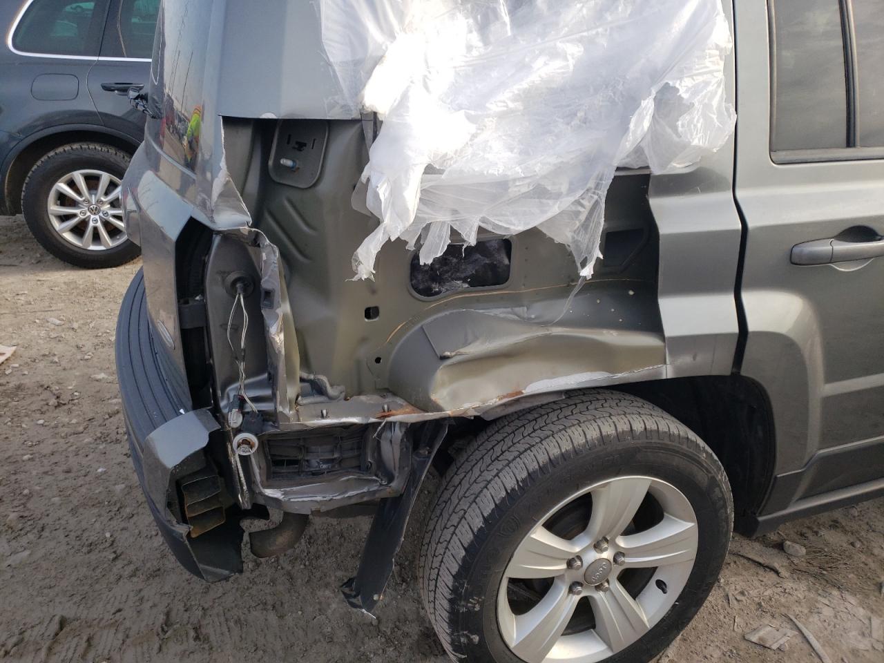 Photo 9 from auction – 2014 JEEP PATRIOT LA with VIN 1C4NJPFA6ED510185