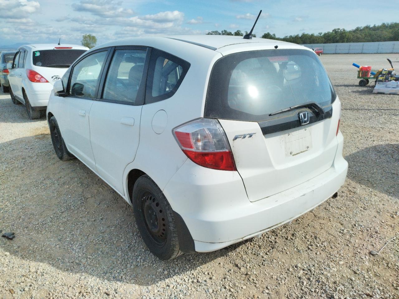 Photo 3 from auction – 2013 HONDA FIT with VIN JHMGE8H34DC023037