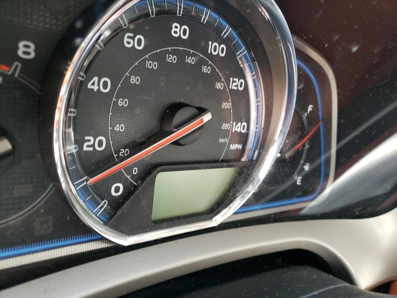 Photo 8 from auction – 2014 TOYOTA RAV4 LIMIT with VIN 2T3YFREV6EW097105