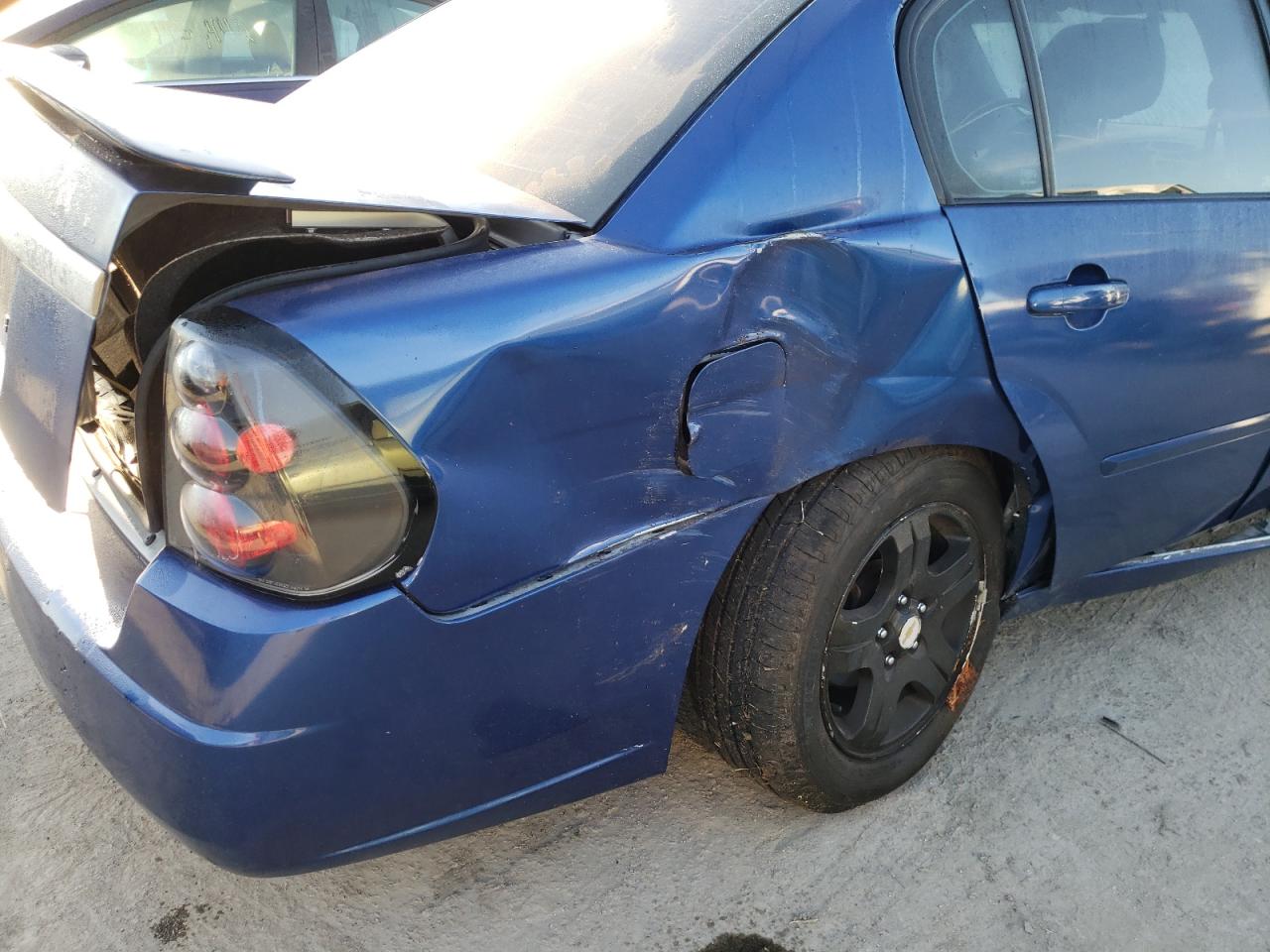 Photo 9 from auction – 2005 CHEVROLET MALIBU LT with VIN 1G1ZU54825F229849