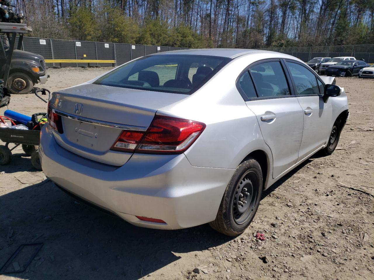 Photo 4 from auction – 2015 HONDA CIVIC LX with VIN 19XFB2F58FE272105