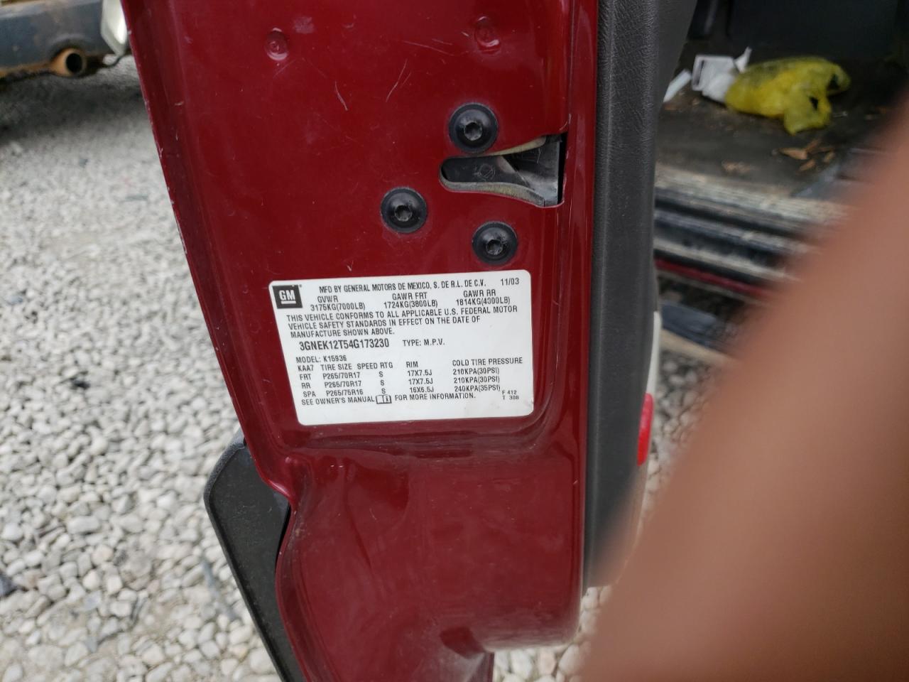 Photo 10 from auction – 2004 CHEVROLET AVALANCHE with VIN 3GNEK12T54G173230