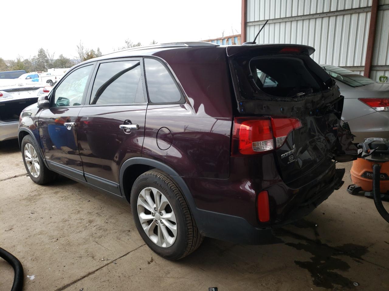 Photo 3 from auction – 2014 KIA SORENTO EX with VIN 5XYKUDA77EG497744