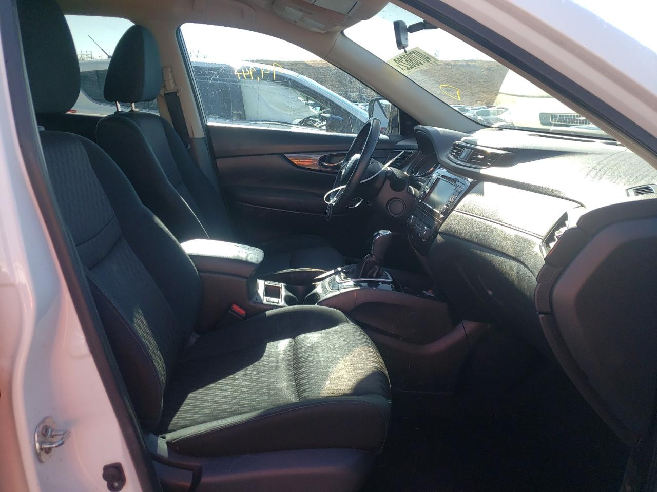 Photo 5 from auction – 2018 NISSAN ROGUE S with VIN KNMAT2MV9JP555616