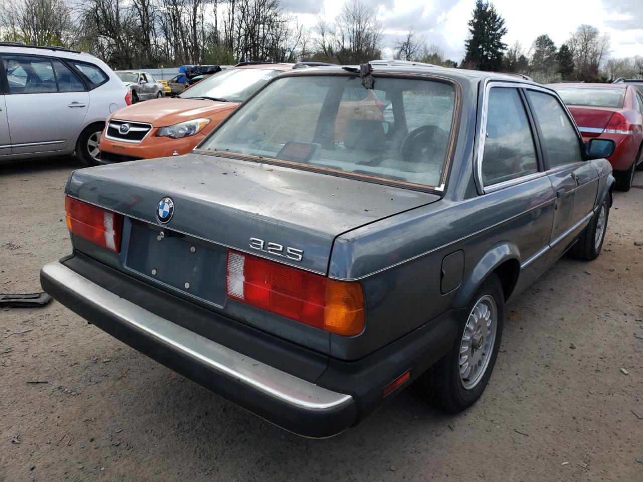 Photo 4 from auction – 1987 BMW 325 E AUTO with VIN WBAAB6406H1689184