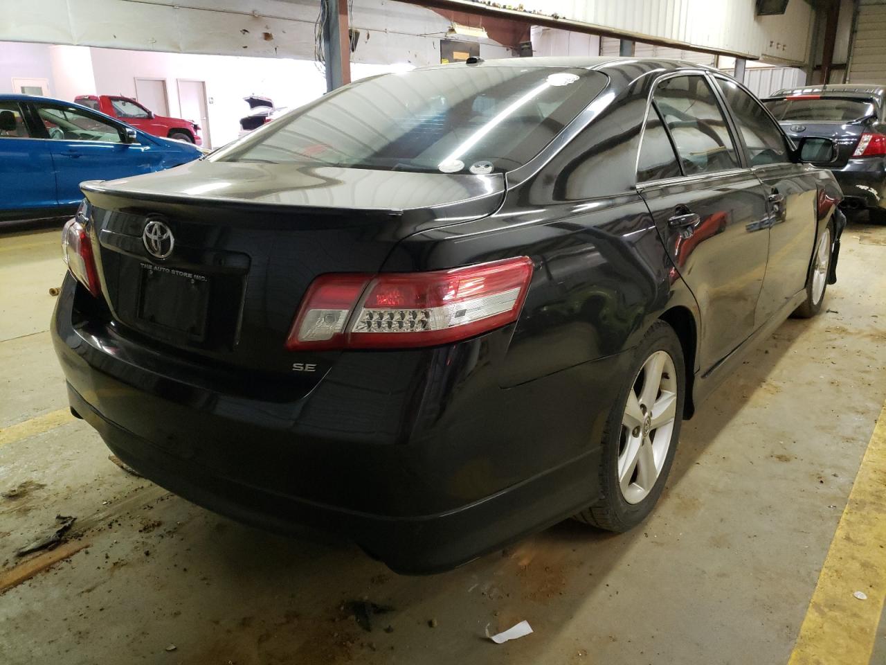 Photo 4 from auction – 2011 TOYOTA CAMRY BASE with VIN 4T1BF3EK2BU118013