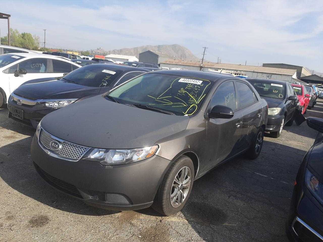 Photo 2 from auction – 2011 KIA FORTE EX with VIN KNAFU4A21B5422822