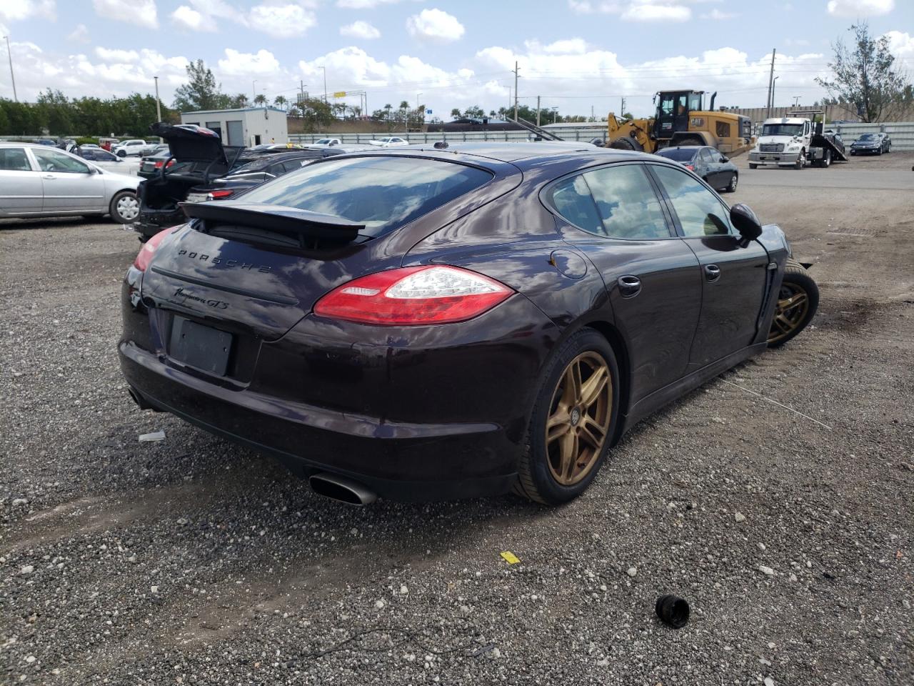 Photo 4 from auction – 2012 PORSCHE PANAMERA with VIN WP0AA2A7XCL013995