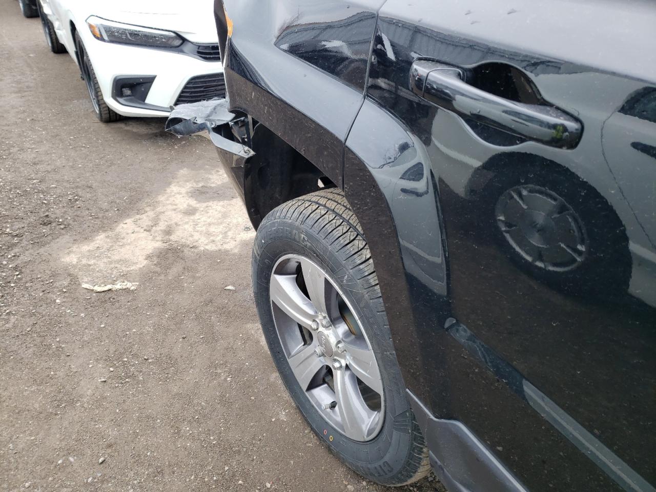 Photo 9 from auction – 2017 JEEP PATRIOT with VIN 1C4NJRAB3HD151748