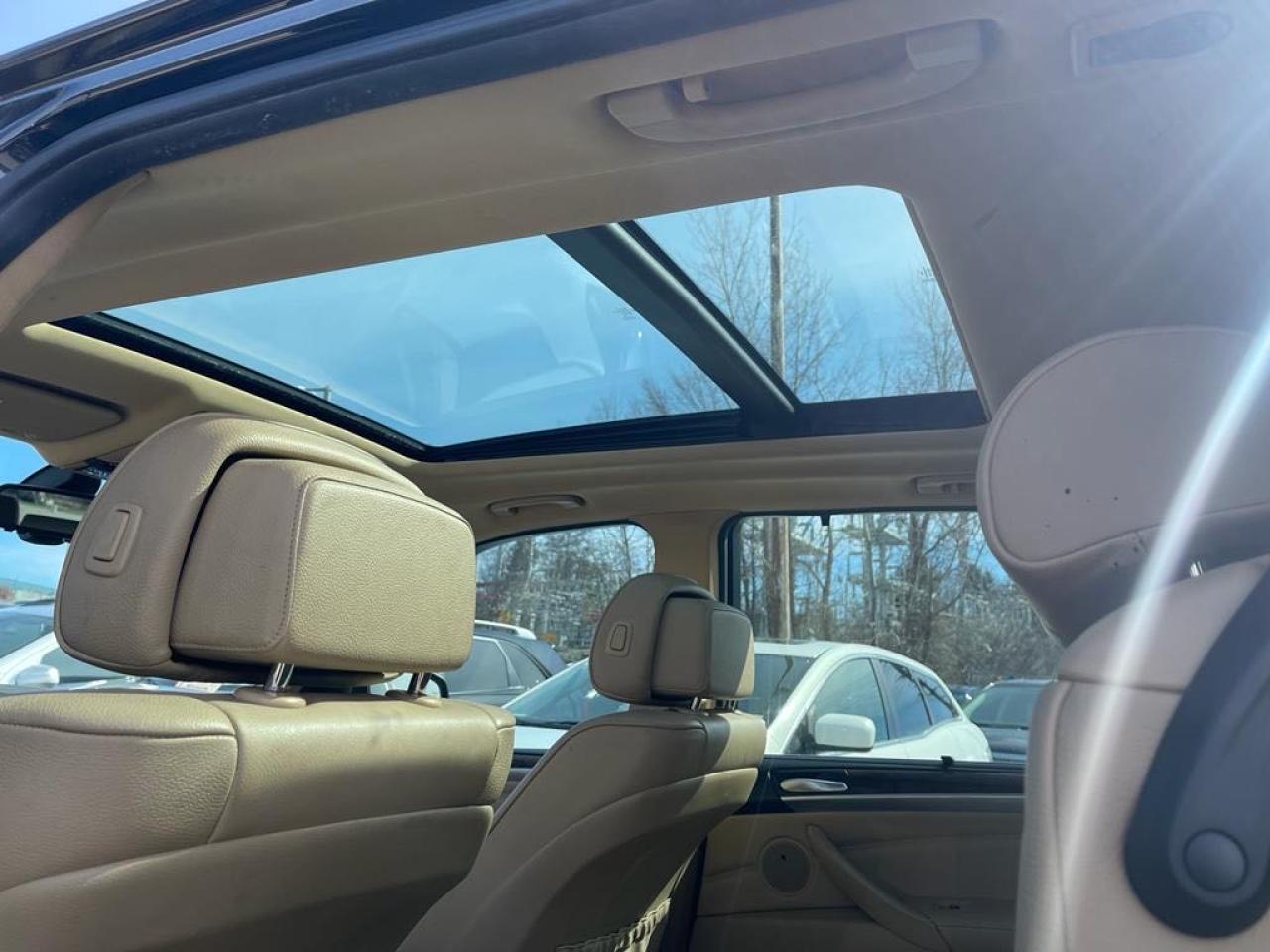 Photo 9 from auction – 2010 BMW X5 XDRIVE3 with VIN 5UXFE4C54AL277601