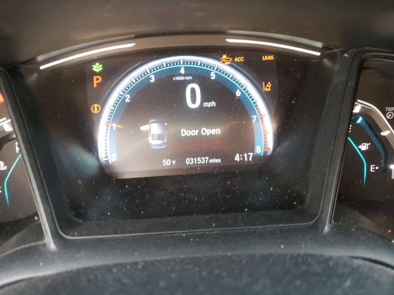 Photo 8 from auction – 2019 HONDA CIVIC LX with VIN 2HGFC2F6XKH598199