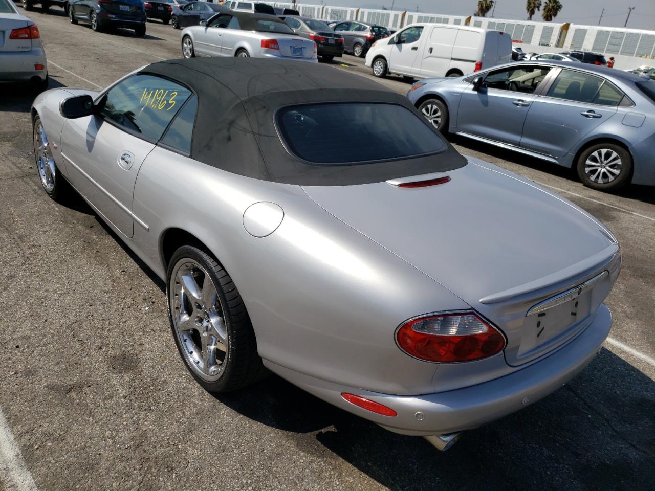 Photo 3 from auction – 2002 JAGUAR XKR with VIN SAJDA42B62PA23835