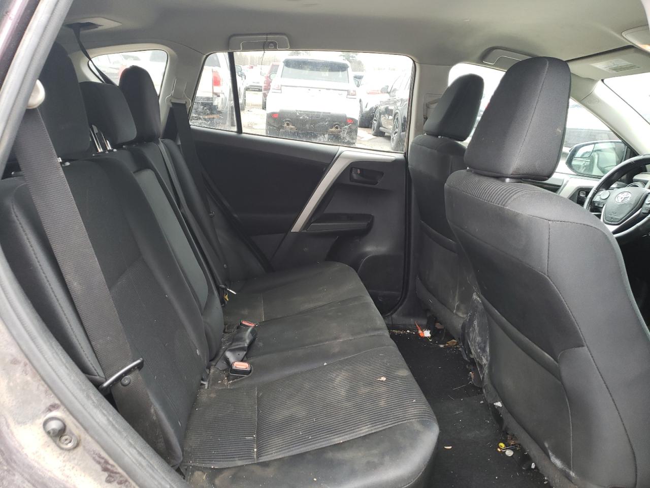 Photo 6 from auction – 2017 TOYOTA RAV4 LE with VIN 2T3BFREV5HW615649