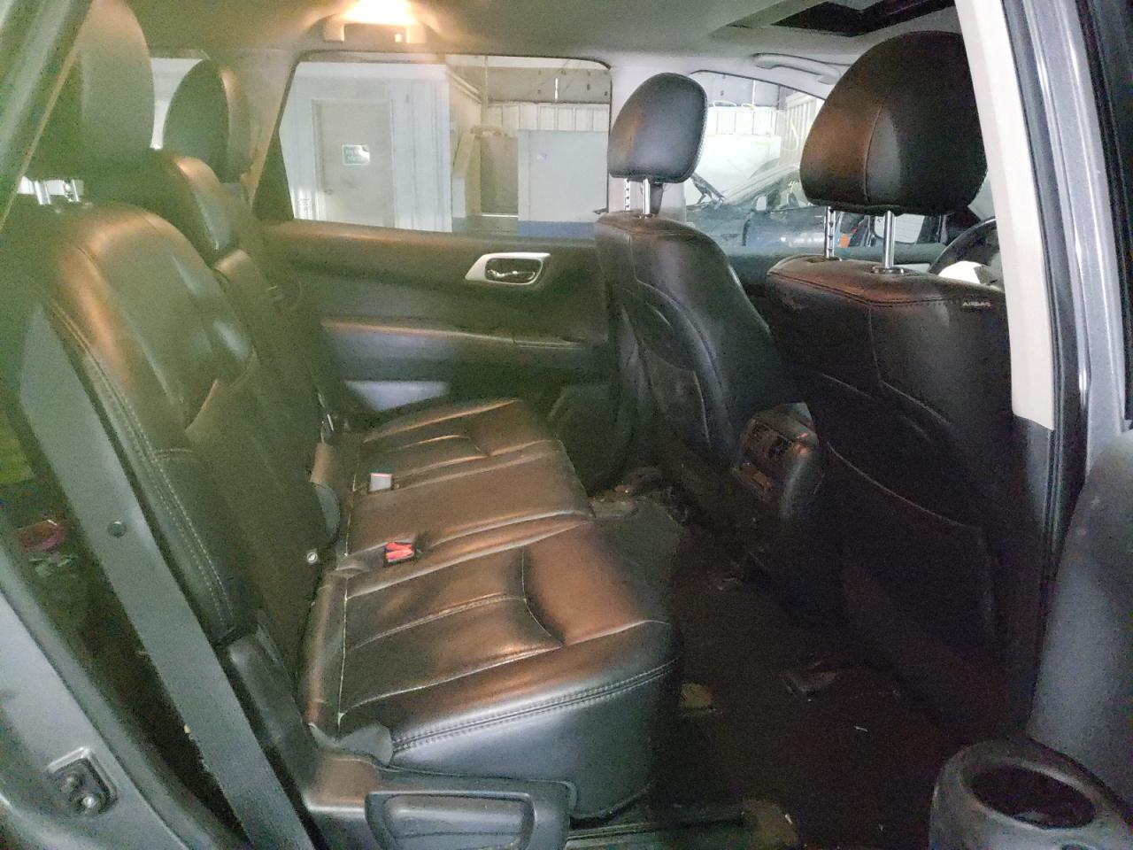Photo 6 from auction – 2015 NISSAN PATHFINDER with VIN 5N1AR2MMXFC693455
