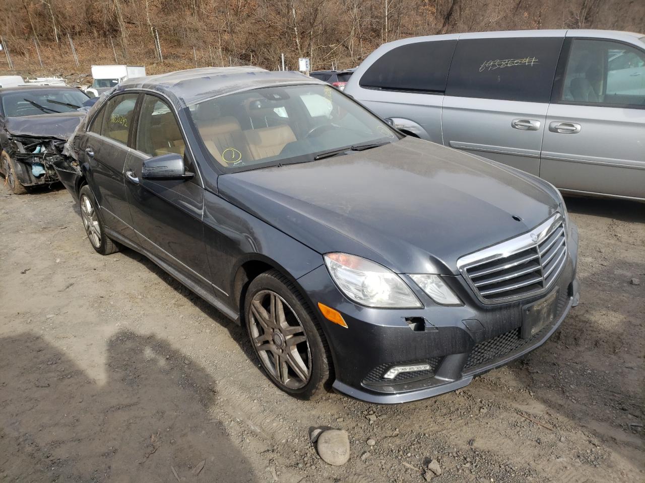MERCEDES-BENZ E 550 4MAT 2010 with VIN WDDHF9AB8AA142801 - Photo from auction