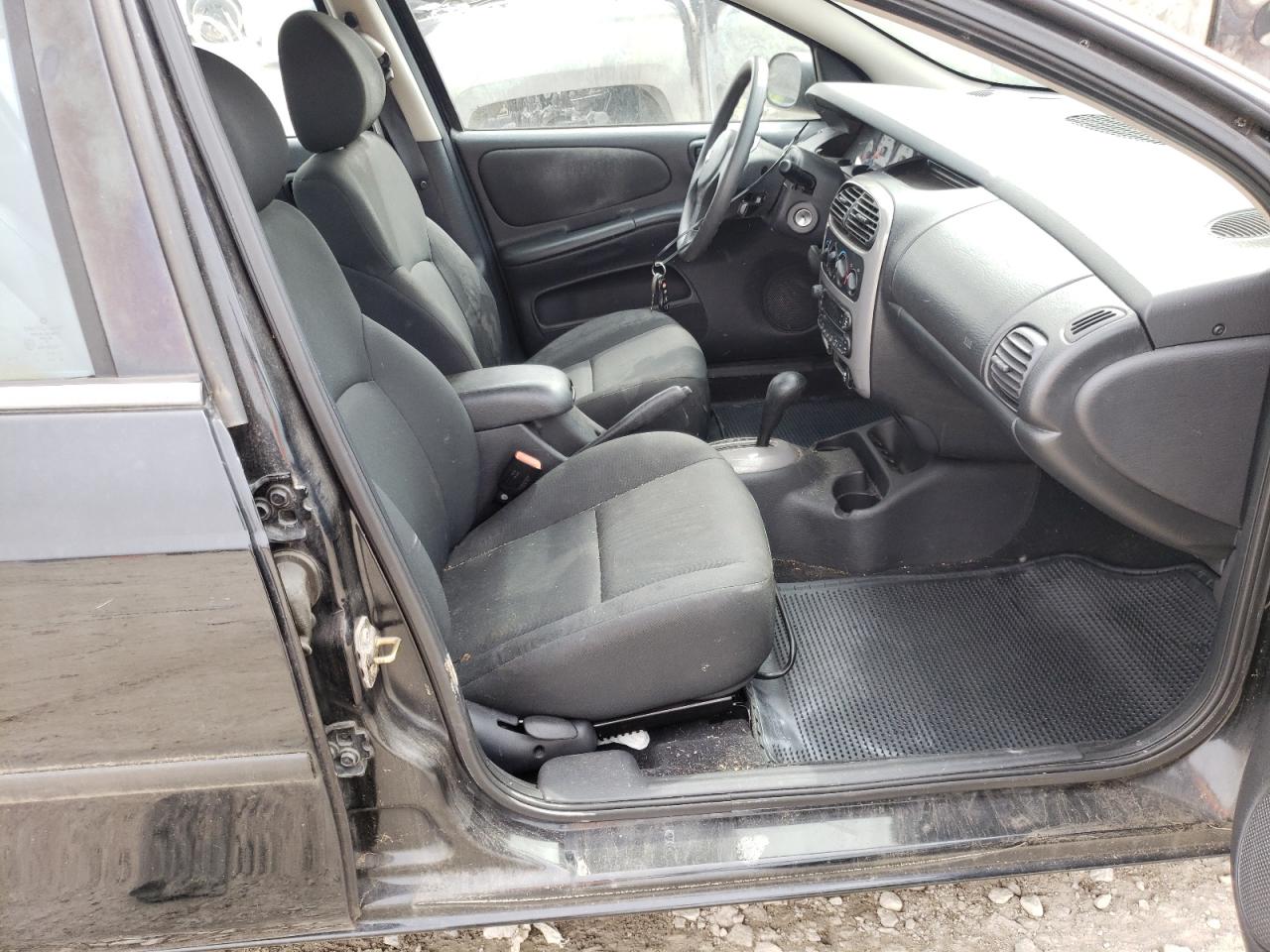 Photo 5 from auction – 2005 DODGE NEON SXT with VIN 1B3ES56C35D257122