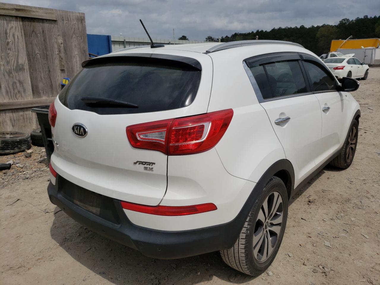 Photo 4 from auction – 2012 KIA SPORTAGE E with VIN KNDPC3A29C7174314