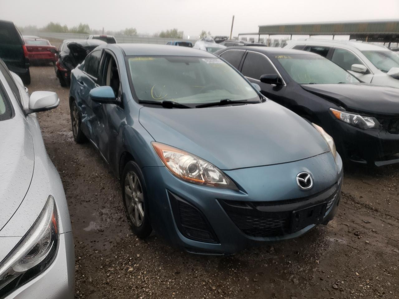 MAZDA 3 I 2011 with VIN JM1BL1VF2B1402537 - Photo from auction