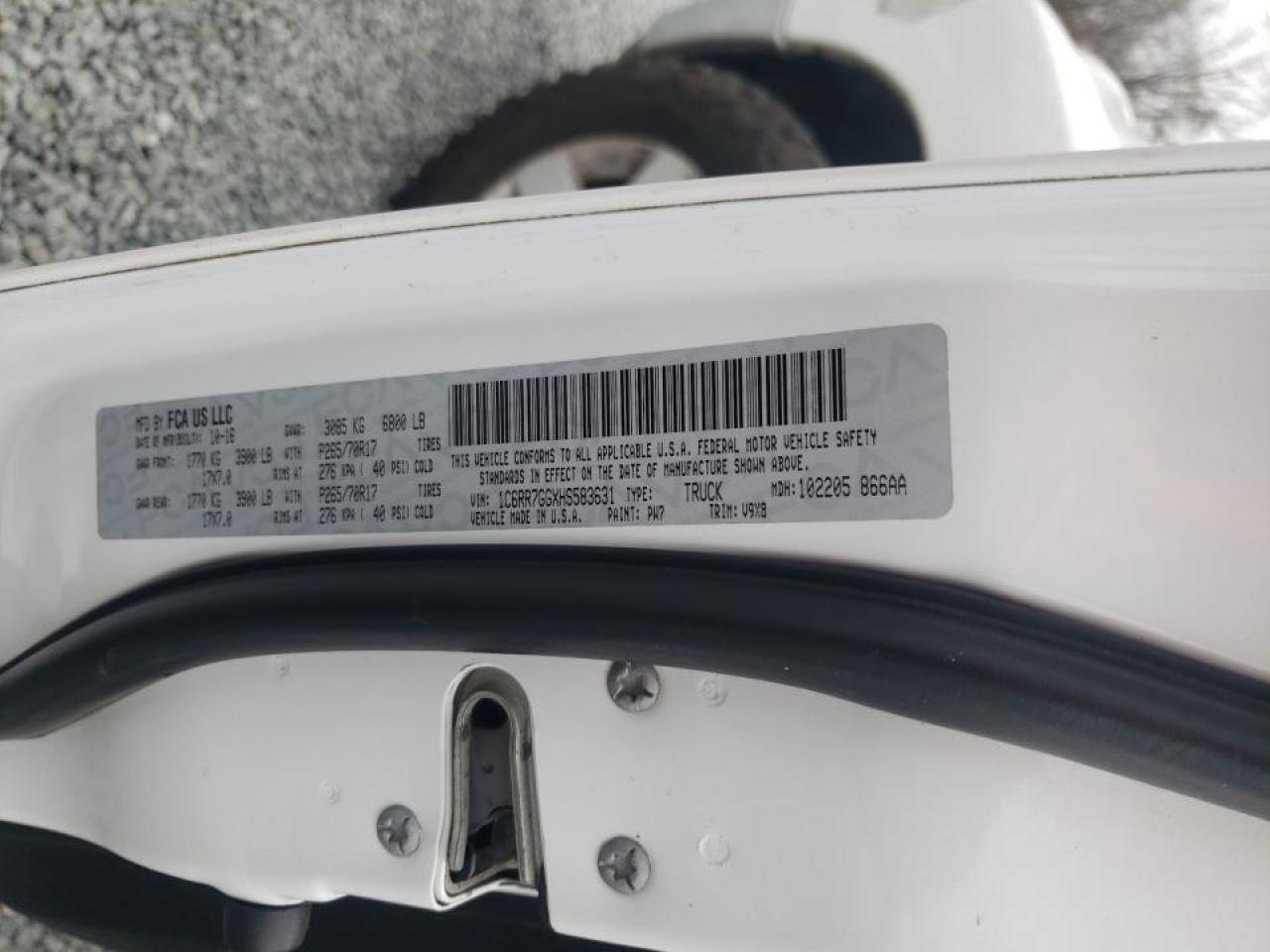 Photo 10 from auction – 2017 RAM 1500 SLT with VIN 1C6RR7GGXHS583631