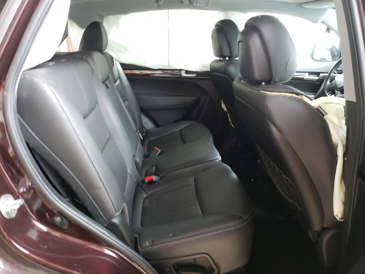 Photo 6 from auction – 2014 KIA SORENTO EX with VIN 5XYKUDA77EG497744
