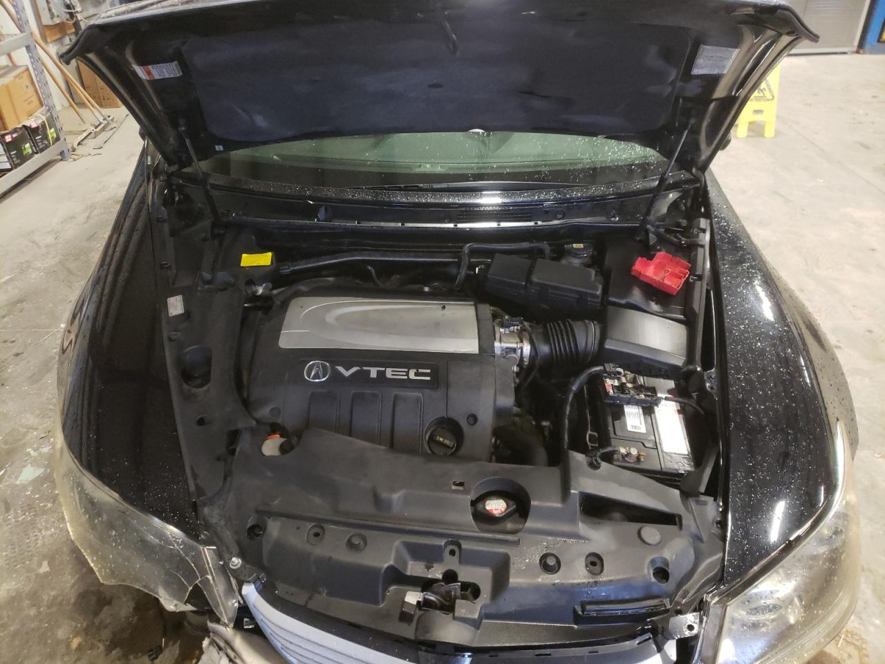 Photo 7 from auction – 2005 ACURA RL with VIN JH4KB16545C007162