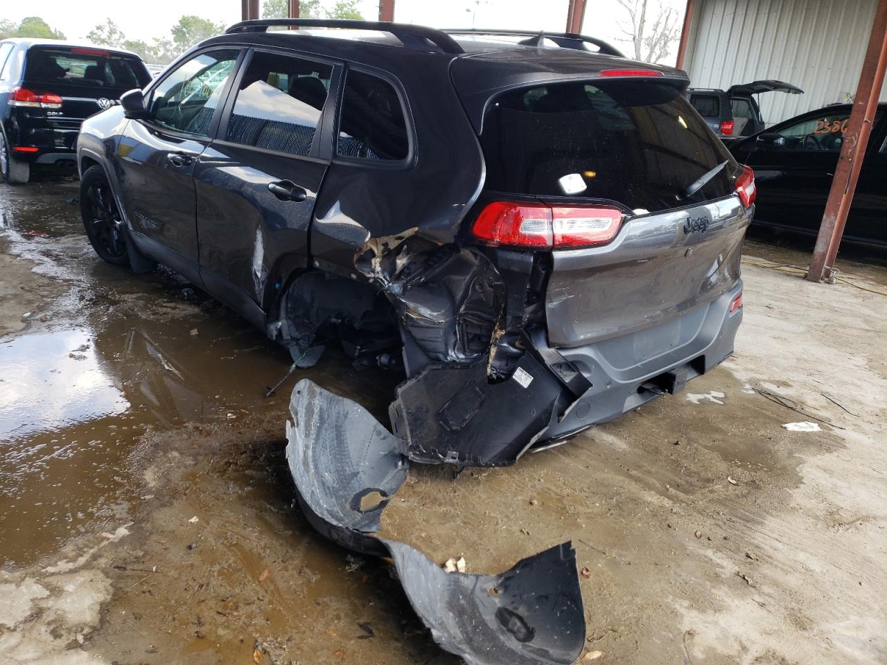 Photo 3 from auction – 2016 JEEP CHEROKEE L with VIN 1C4PJLCS2GW190143
