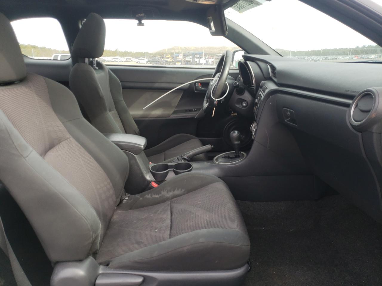 Photo 5 from auction – 2012 SCION TC with VIN JTKJF5C71C3041466