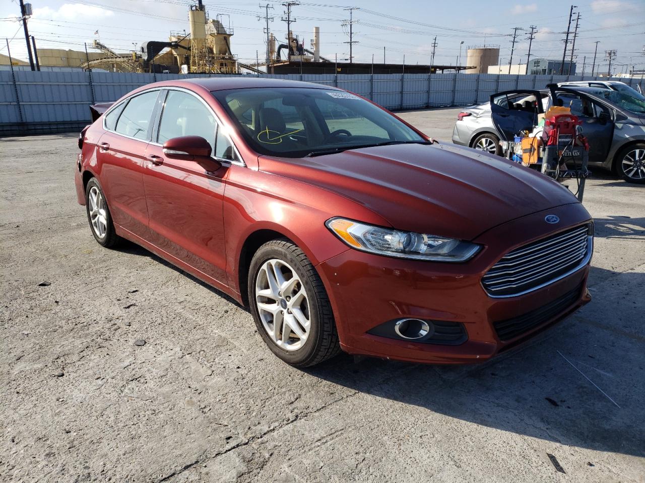 FORD FUSION SE 2014 with VIN 3FA6P0HD9ER184025 - Photo from auction