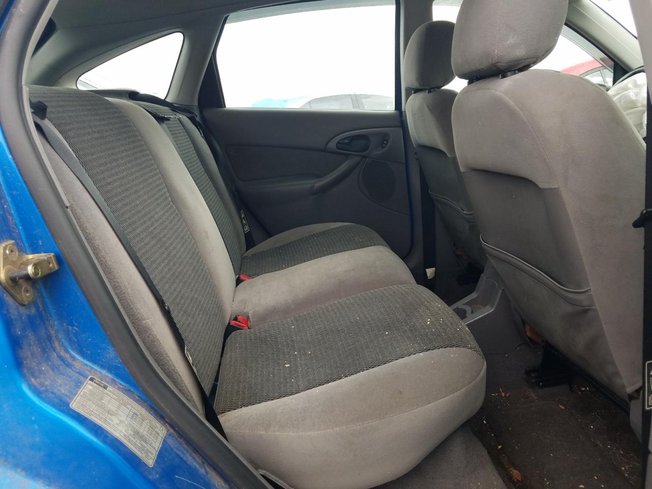 Photo 6 from auction – 2002 FORD FOCUS ZX5 with VIN 3FAFP37352R166675