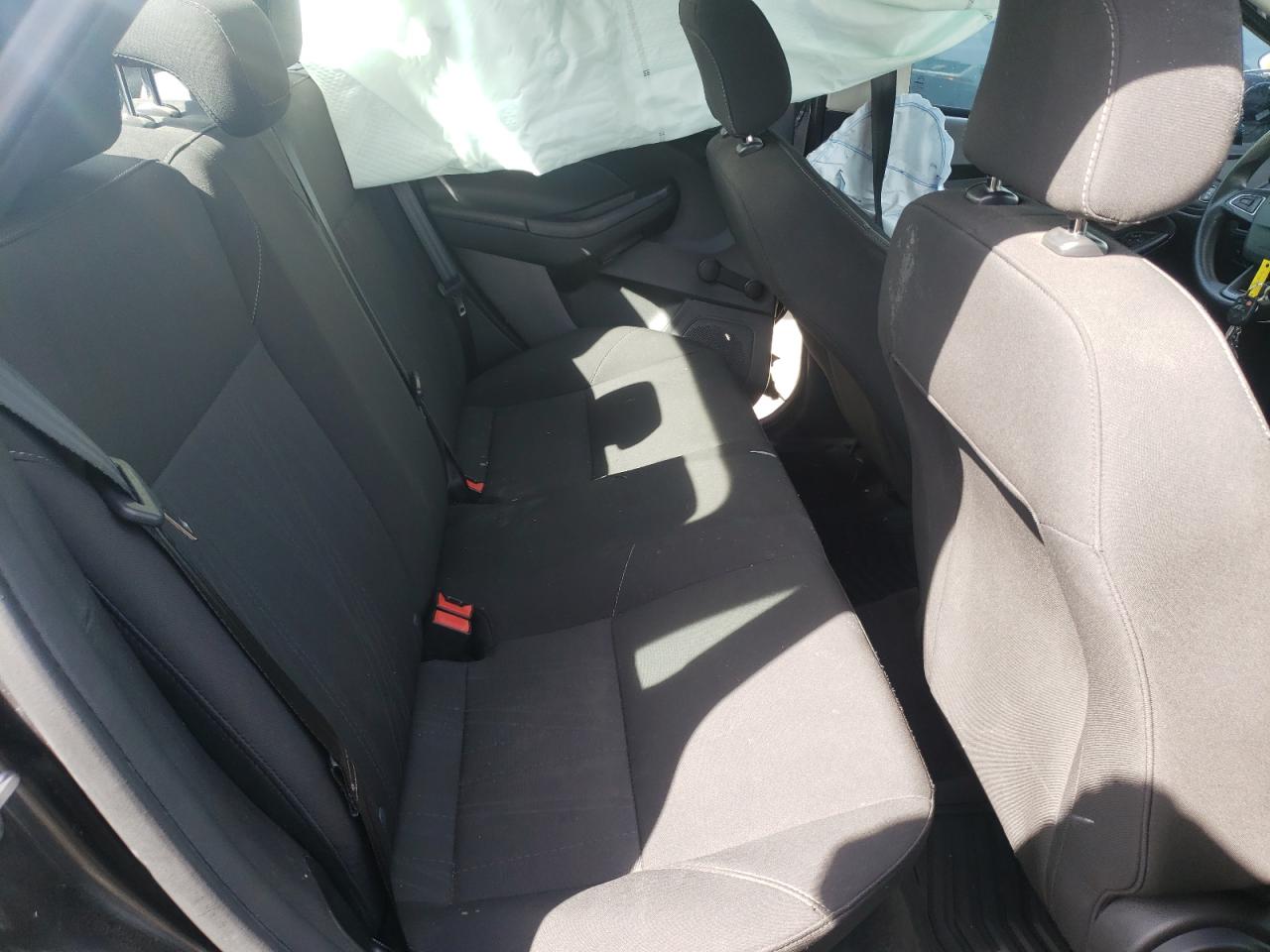 Photo 6 from auction – 2015 FORD FOCUS S with VIN 1FADP3E25FL375730
