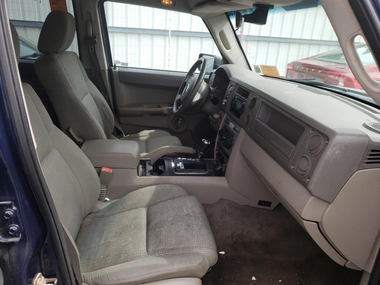 Photo 5 from auction – 2006 JEEP COMMANDER with VIN 1J8HG48NX6C274859