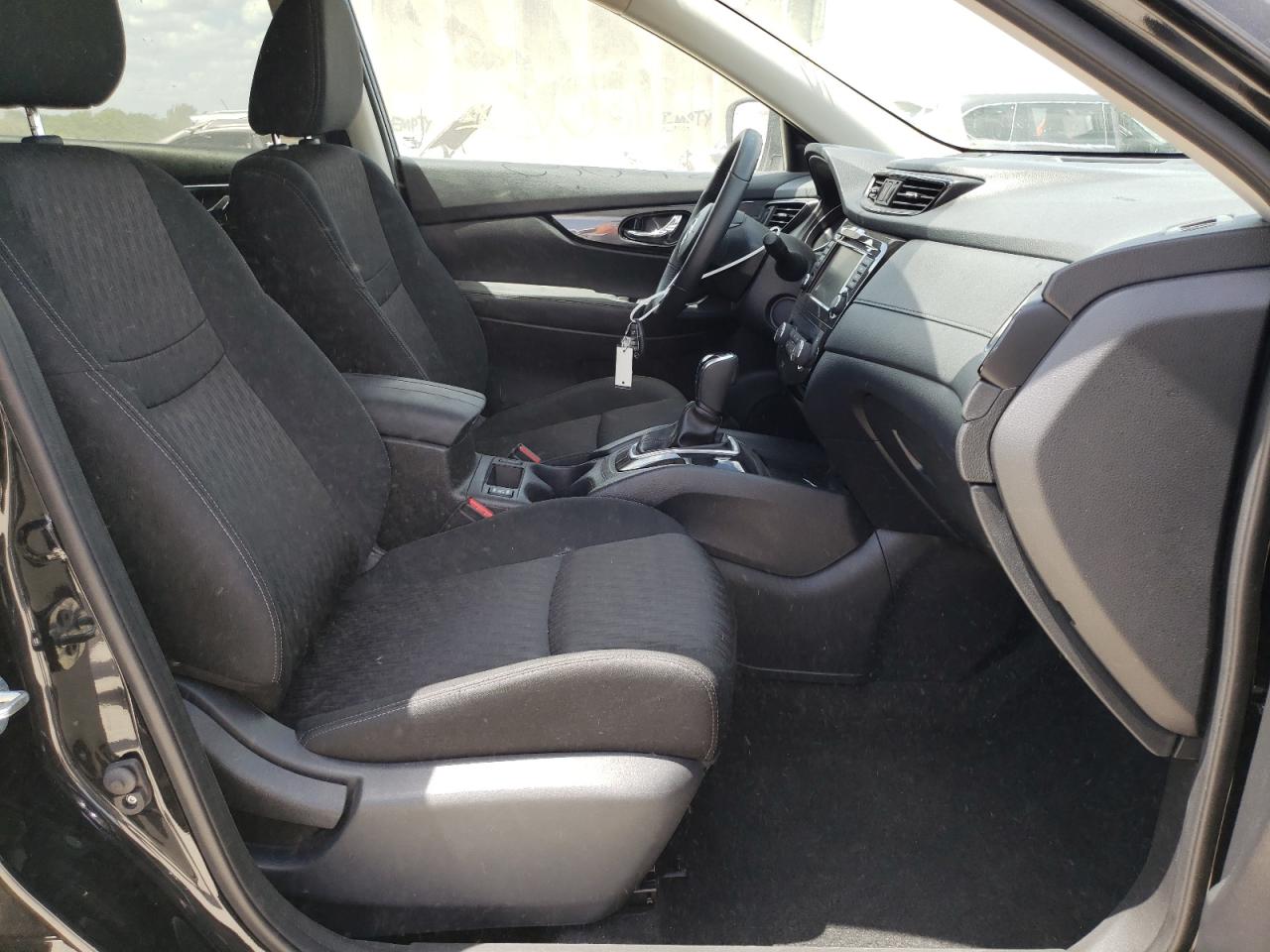 Photo 5 from auction – 2018 NISSAN ROGUE S with VIN KNMAT2MVXJP620425