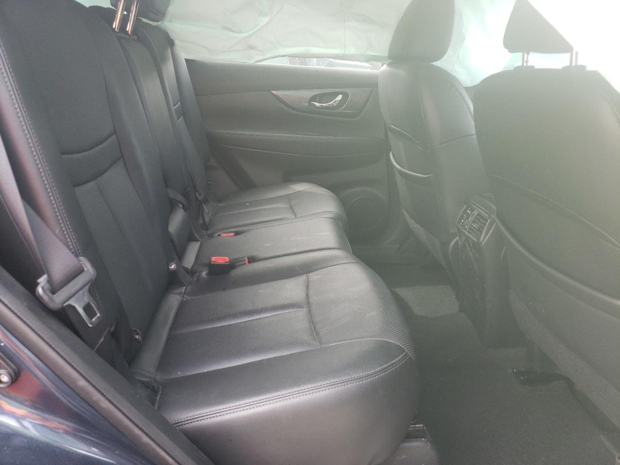 Photo 6 from auction – 2015 NISSAN ROGUE S with VIN 5N1AT2MT7FC895727
