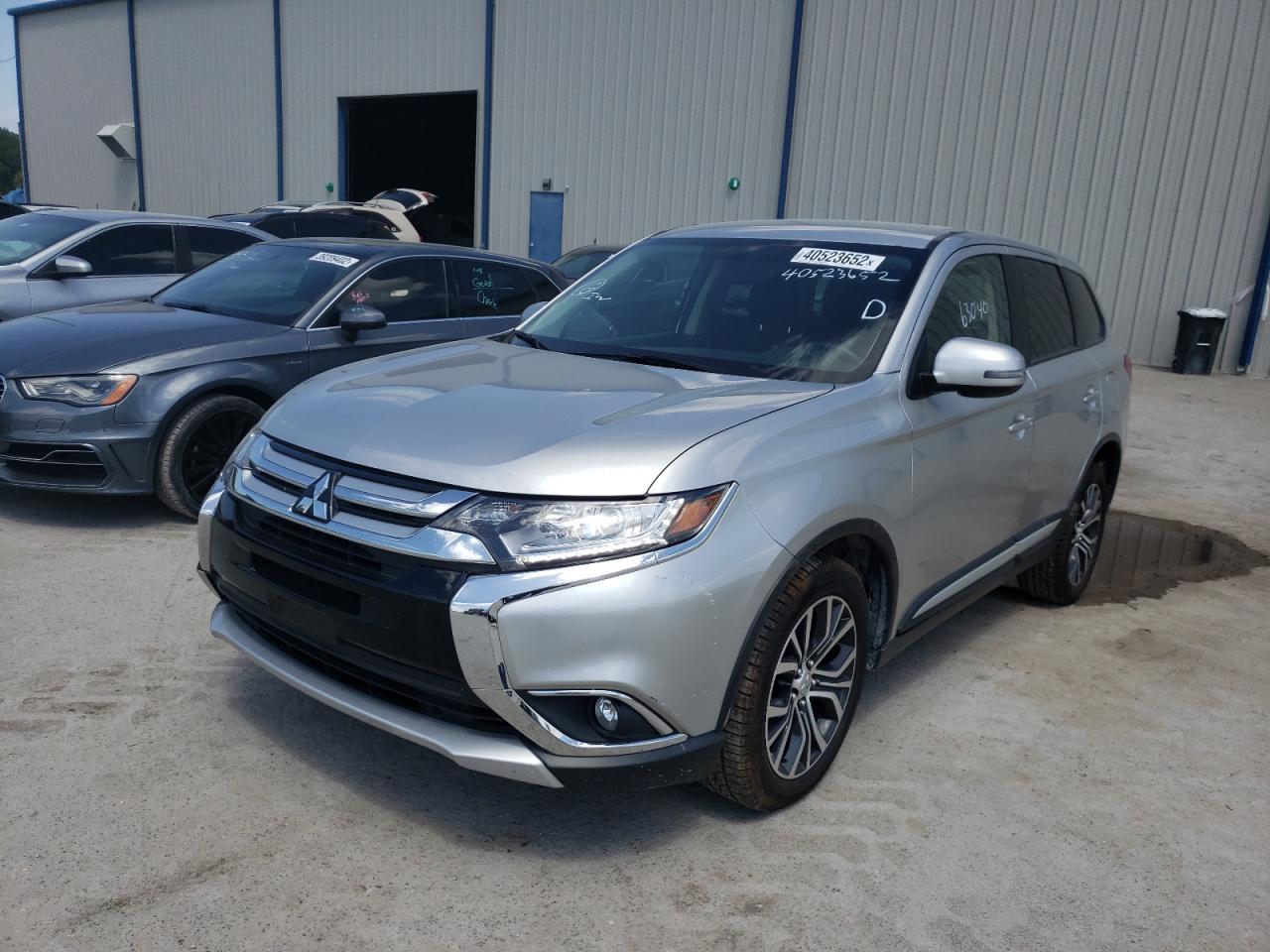 Photo 2 from auction – 2018 MITSUBISHI OUTLANDER with VIN JA4AZ3A33JZ039628