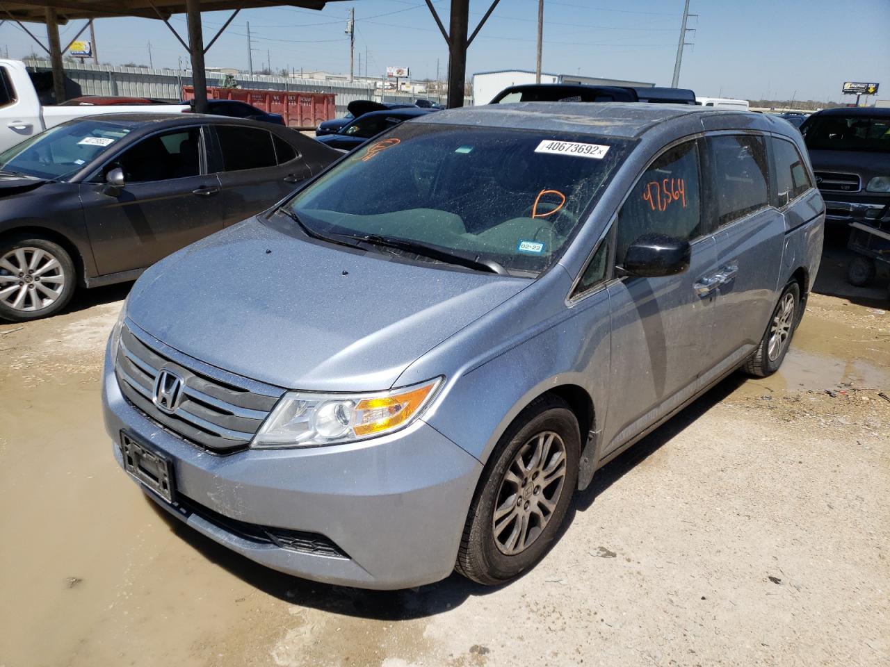 Photo 2 from auction – 2011 HONDA ODYSSEY EX with VIN 5FNRL5H48BB046263