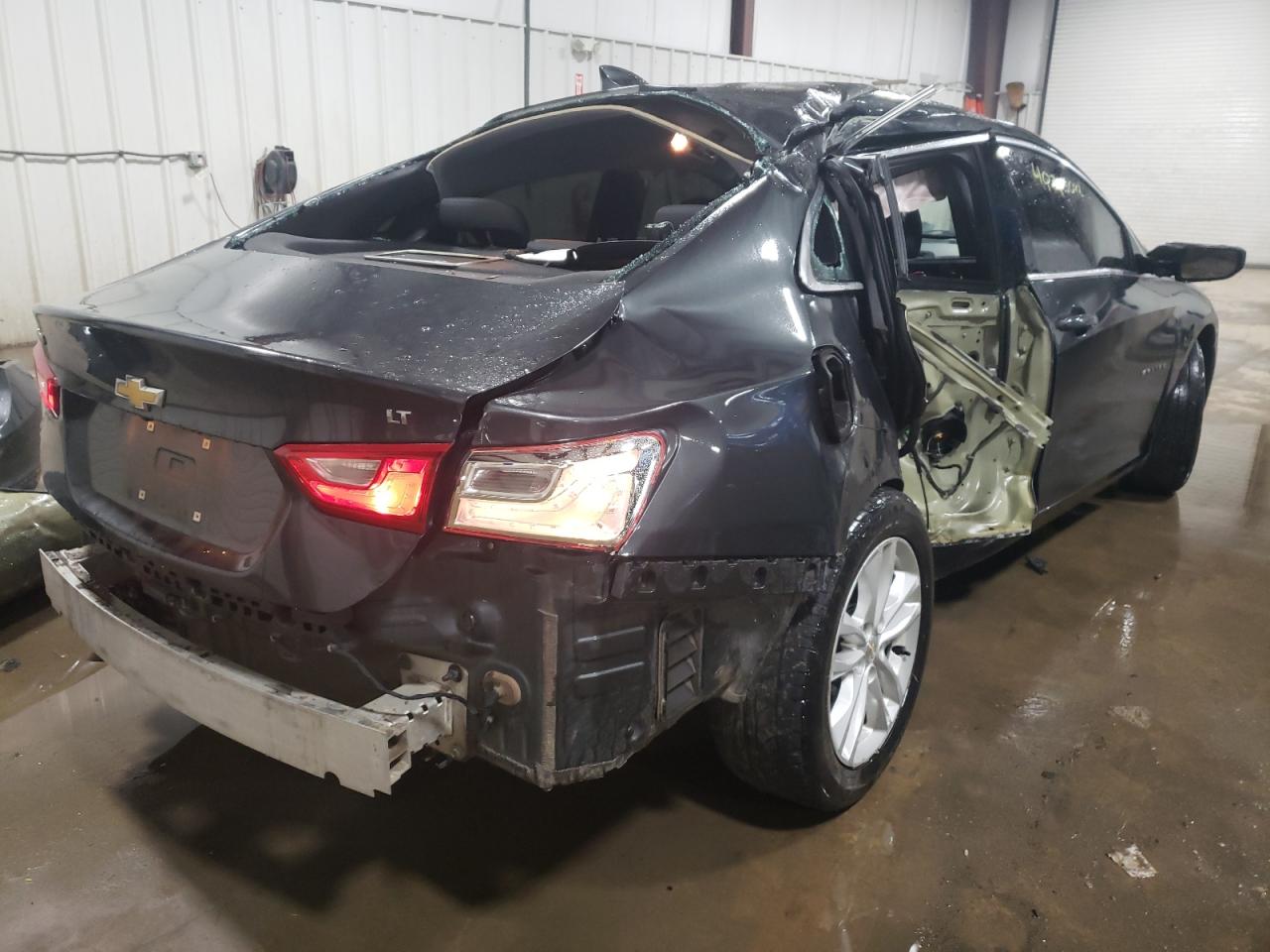 Photo 4 from auction – 2016 CHEVROLET MALIBU LT with VIN 1G1ZE5ST8GF300494