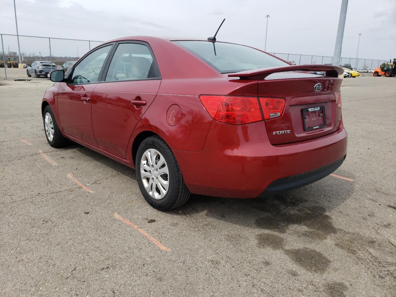 Photo 3 from auction – 2010 KIA FORTE EX with VIN KNAFU4A25A5837298