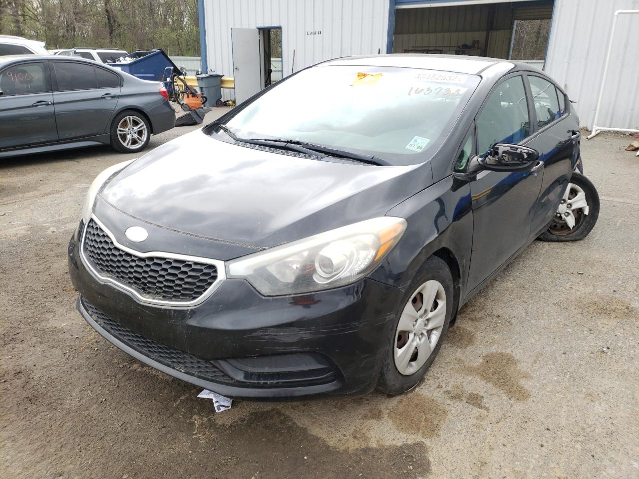 Photo 2 from auction – 2014 KIA FORTE LX with VIN KNAFK4A62E5163738