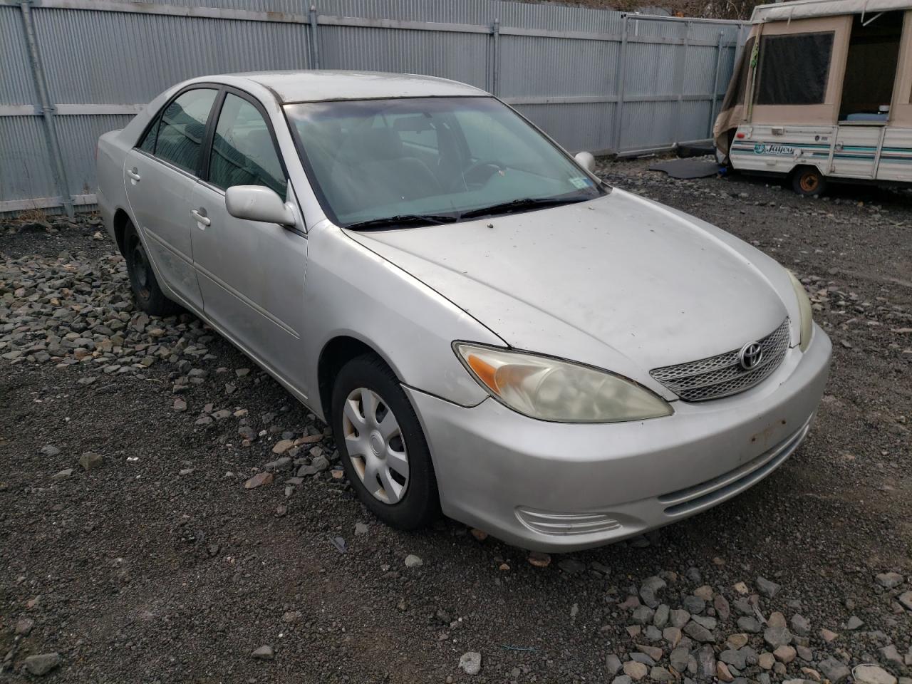 TOYOTA CAMRY 2002 with VIN 4T1BE32K22U040307 - Photo from auction