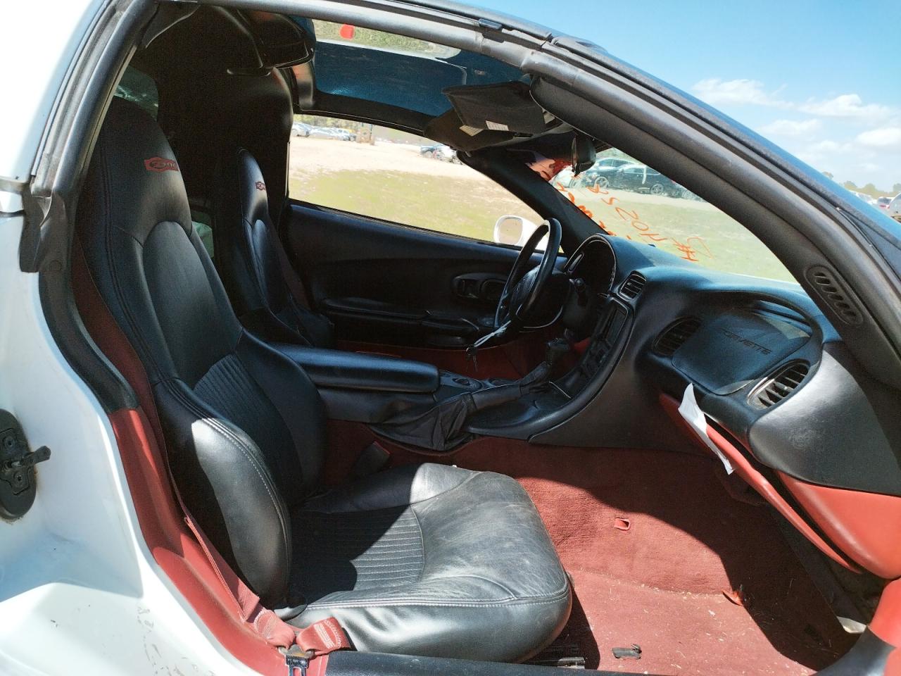 Photo 5 from auction – 1997 CHEVROLET CORVETTE with VIN 1G1YY22G1V5102671